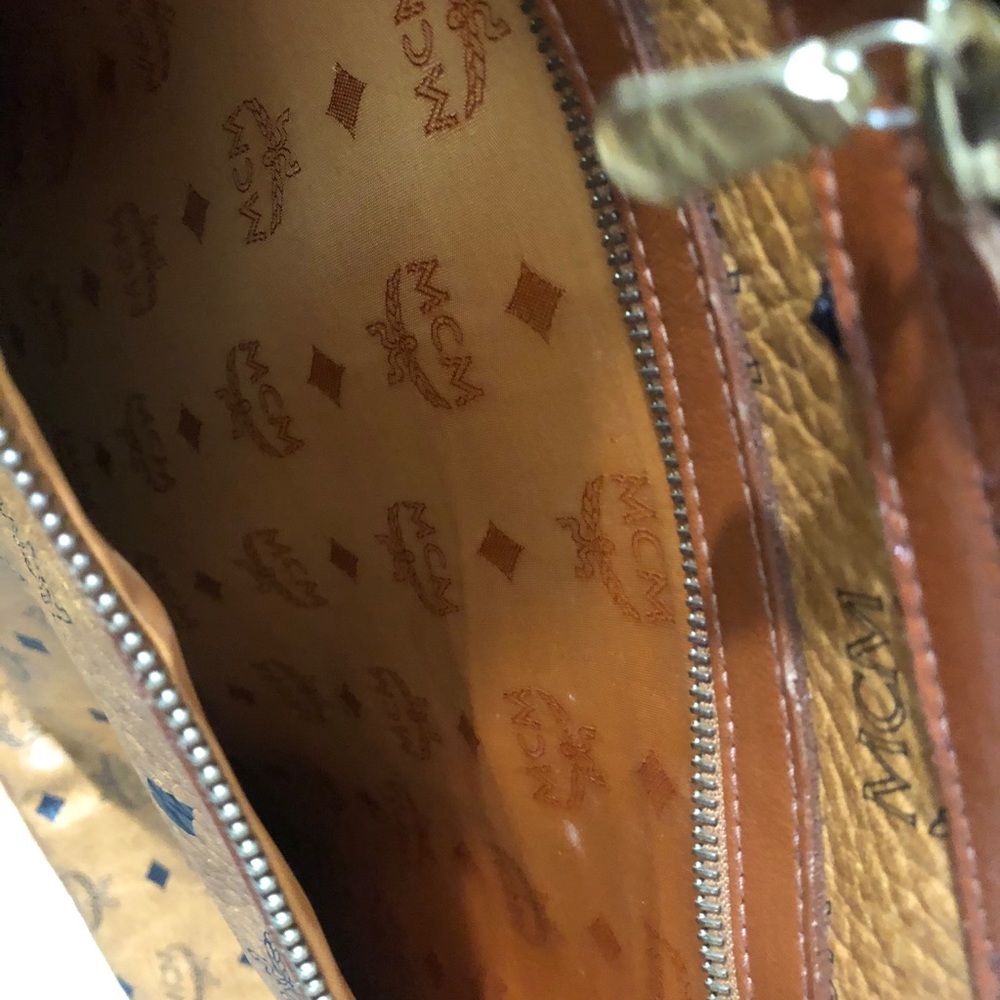 Travel bag - Picture 11 of 13